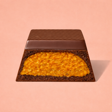 Chunky Peanut Butter Dubai Chocolate Bar