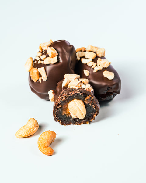 Two Bite | Cashew Chocolate Dates